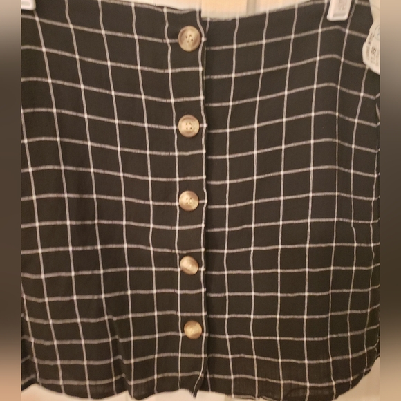 Lydelle Plaid Button Front Skirt - Picture 2 of 8